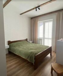 ������ 2 ����������� �������� � ������� �� 2.5 �����, 90 ��. �, 3 ������, �� ���. �������� ������ ���� 8