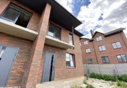 Продаж 2-х поверхового таунхаусу. Площа 92 кв.м. Внутрішні роботи. фото 4 Продаж 2-х поверхового таунхаусу. Площа 92 кв.м. Внутрішні роботи. фото 4