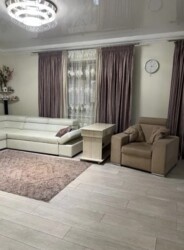 Продається житловий будинок 220 кв.м. 2 поверхи. с. Зарванці. фото 8 Продається житловий будинок 220 кв.м. 2 поверхи. с. Зарванці. фото 8