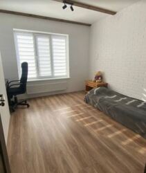 ������ 2 ����������� �������� � ������� �� 2.5 �����, 90 ��. �, 3 ������, �� ���. �������� ������ ���� 9