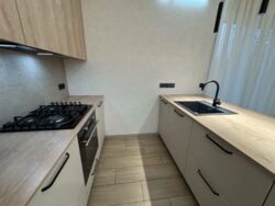 ������ ������� � ����� ��������, 3 ������, ����� 105 ��.�. ���� 6