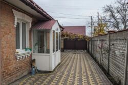 Продаж 1 поверхового будинку з верандою і ділянкою на 2.4 сотки, 67.4 кв. м, 4 кімнати фото 22 Продаж 1 поверхового будинку з верандою і ділянкою на 2.4 сотки, 67.4 кв. м, 4 кімнати фото 22