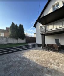 Продаж 3 поверхового будинку з гаражем і ділянкою на 5 соток, 220 кв. м, 4 кімнати. Відмінний стан. фото 17 Продаж 3 поверхового будинку з гаражем і ділянкою на 5 соток, 220 кв. м, 4 кімнати. Відмінний стан. фото 17