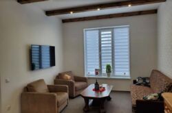 ������ 2 ����������� �������� � ������� �� 2.5 �����, 90 ��. �, 3 ������, �� ���. �������� ������ ���� 15