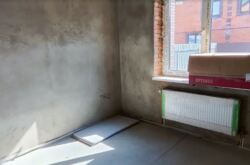 ������ 2 ����������� ��������� � ������� �� 2.5 �����, 90 ��. �, 3 ������, �� ��������� ���� 4