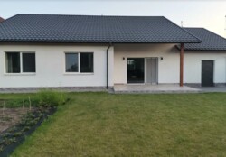 Продається 1-но поверховий будинок з ремонтом. Площа 110 кв.м. Ленінський район. фото 3 Продається 1-но поверховий будинок з ремонтом. Площа 110 кв.м. Ленінський район. фото 3