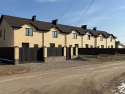 Продам таунхаус від власника пров.Весняний - 105 м2 фото 1 Продам таунхаус від власника пров.Весняний - 105 м2 фото 1