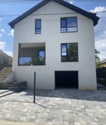 Продаж 2 поверхового будинку з ділянкою на 6 соток, 195 кв. м, 4 кімнати, на вул. Миколи Стаховського фото 1 Продаж 2 поверхового будинку з ділянкою на 6 соток, 195 кв. м, 4 кімнати, на вул. Миколи Стаховського фото 1