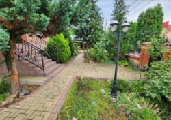 Продається будинок 225 кв.м. 2 поверхи, гарне місце Ленінський район фото 2 Продається будинок 225 кв.м. 2 поверхи, гарне місце Ленінський район фото 2