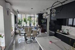 ������ 2 ����������� ������� � �������� � ������� �� 1000 �����, 325 ��. �, 4 ������, �� ���. ����� ���� 19