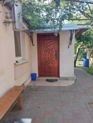 Привабливий будинок у районі Старого міста в гарному житловому стані! фото 3 Привабливий будинок у районі Старого міста в гарному житловому стані! фото 3