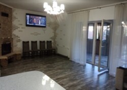 Продаж 2 поверхового таунхауса з ділянкою на 4 сотки, 132 кв. м, 4 кімнати фото 4 Продаж 2 поверхового таунхауса з ділянкою на 4 сотки, 132 кв. м, 4 кімнати фото 4