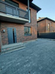 Продається 2-поверховий таунхаус на Старому Місті з ремонтом фото 11 Продається 2-поверховий таунхаус на Старому Місті з ремонтом фото 11