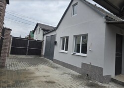 Продається компактний будинок в с. Пирогово, неподалік садиби Пирогова. Ленінський район. фото 1 Продається компактний будинок в с. Пирогово, неподалік садиби Пирогова. Ленінський район. фото 1