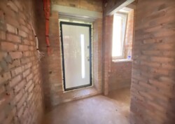 Продається 2-х поверховий будинок, без ремонту. Р-н Пятничани. фото 12 Продається 2-х поверховий будинок, без ремонту. Р-н Пятничани. фото 12