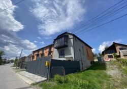 Продаж 2 поверхового таунхауса з ділянкою на 1.5 сотки, 100 кв. м, 2 кімнати фото 14 Продаж 2 поверхового таунхауса з ділянкою на 1.5 сотки, 100 кв. м, 2 кімнати фото 14