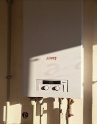 Продається 2-х поверховий будинок, р-н Старе місто, потребує ремонту. фото 6 Продається 2-х поверховий будинок, р-н Старе місто, потребує ремонту. фото 6