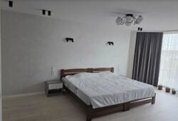 ������ 2 ����������� ������� � �������� � ������� �� 1000 �����, 325 ��. �, 4 ������, �� ���. ����� ���� 27