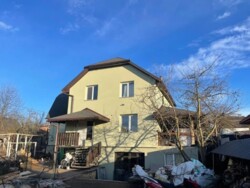 Продаєтьс 2-х поверховий будинок у затишному місці із чудовими сусідами. с.Пирогова, вул. Гідротехнічна фото 8 Продаєтьс 2-х поверховий будинок у затишному місці із чудовими сусідами. с.Пирогова, вул. Гідротехнічна фото 8