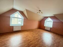 Продаж 2 поверхового будинку з ділянкою на 5 соток, 217.7 кв. м, 4 кімнати фото 12 Продаж 2 поверхового будинку з ділянкою на 5 соток, 217.7 кв. м, 4 кімнати фото 12