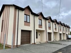 Продається таунхаус. Площа 160 кв.м. + 60 кв.м. чердак. с. Якушинці. Без ремонту. фото 2 Продається таунхаус. Площа 160 кв.м. + 60 кв.м. чердак. с. Якушинці. Без ремонту. фото 2