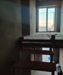 ������ 2 ����������� �������� � ������� �� 3 �����, 175 ��. �, 4 ������ ���� 7