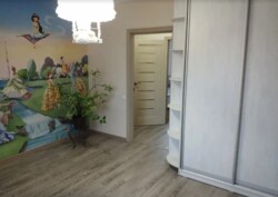 Продаж 2 поверхового таунхауса з ділянкою на 4 сотки, 132 кв. м, 4 кімнати фото 6 Продаж 2 поверхового таунхауса з ділянкою на 4 сотки, 132 кв. м, 4 кімнати фото 6