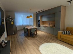 Продається розкішний танхаус з ремонтом. 121 кв. м. площа. с. Пирогово. Все сучасне якісне. фото 7 Продається розкішний танхаус з ремонтом. 121 кв. м. площа. с. Пирогово. Все сучасне якісне. фото 7