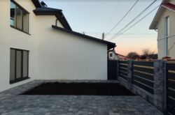 ������ 2 ����������� �������� � ������� �� 3 �����, 190 ��. �, 4 ������ ���� 16