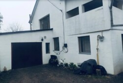 Продається 2-х поверховий будинок з новим ремонтом. Площа 220 кв.м. фото 1 Продається 2-х поверховий будинок з новим ремонтом. Площа 220 кв.м. фото 1