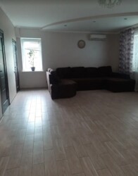 Продаж 2 поверхового будинку з балконом і ділянкою на 7 соток, 213 кв. м, 4 кімнати, на вул. Подільська фото 6 Продаж 2 поверхового будинку з балконом і ділянкою на 7 соток, 213 кв. м, 4 кімнати, на вул. Подільська фото 6