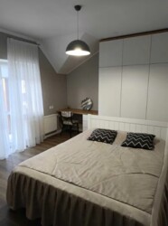 Продається розкішний танхаус з ремонтом. 121 кв. м. площа. с. Пирогово. Все сучасне якісне. фото 19 Продається розкішний танхаус з ремонтом. 121 кв. м. площа. с. Пирогово. Все сучасне якісне. фото 19