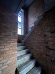 Продаж 3 поверхового будинку з ділянкою на 3 сотки, 150 кв. м, 3 кімнати фото 5 Продаж 3 поверхового будинку з ділянкою на 3 сотки, 150 кв. м, 3 кімнати фото 5