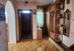 Продається будинок 225 кв.м. 2 поверхи, гарне місце Ленінський район фото 10 Продається будинок 225 кв.м. 2 поверхи, гарне місце Ленінський район фото 10