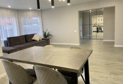   , 100 .. , , . -   12