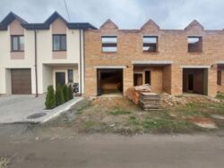 Продаж таунхаусів в с. Якушинці. площа 160 кв.м. фото 1 Продаж таунхаусів в с. Якушинці. площа 160 кв.м. фото 1