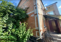 Продається 2-х порехвоий будинок. Р-н П'ятничани. фото 3 Продається 2-х порехвоий будинок. Р-н П'ятничани. фото 3