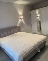   , 100 .. , , . -   10