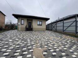 ������ ������� � ����� ��������, 3 ������, ����� 105 ��.�. ���� 8