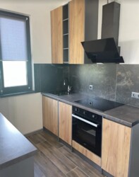 Продаж 2 поверхового будинку з опаленням і ділянкою на 4.5 сотки, 96 кв. м, 4 кімнати фото 3 Продаж 2 поверхового будинку з опаленням і ділянкою на 4.5 сотки, 96 кв. м, 4 кімнати фото 3