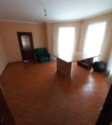 Продаж 2 поверхового будинку з ділянкою на 6 соток, 213.2 кв. м, 4 кімнати, на пров. Павла Скоропадського фото 8 Продаж 2 поверхового будинку з ділянкою на 6 соток, 213.2 кв. м, 4 кімнати, на пров. Павла Скоропадського фото 8