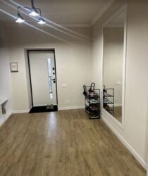 Продаж 3 поверхового будинку з гаражем і ділянкою на 5 соток, 220 кв. м, 4 кімнати. Відмінний стан. фото 14 Продаж 3 поверхового будинку з гаражем і ділянкою на 5 соток, 220 кв. м, 4 кімнати. Відмінний стан. фото 14