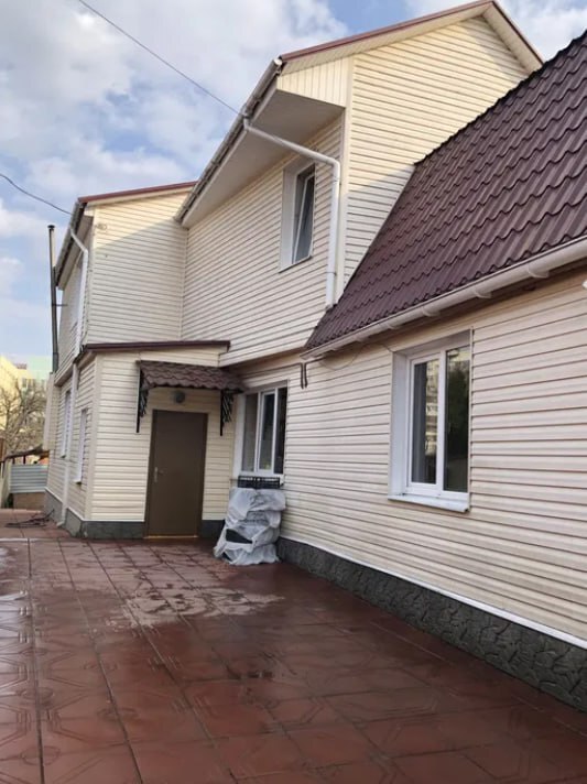 Продам 2-х поверховий будинок по вул. Заливна фото 1 Продам 2-х поверховий будинок по вул. Заливна фото 1