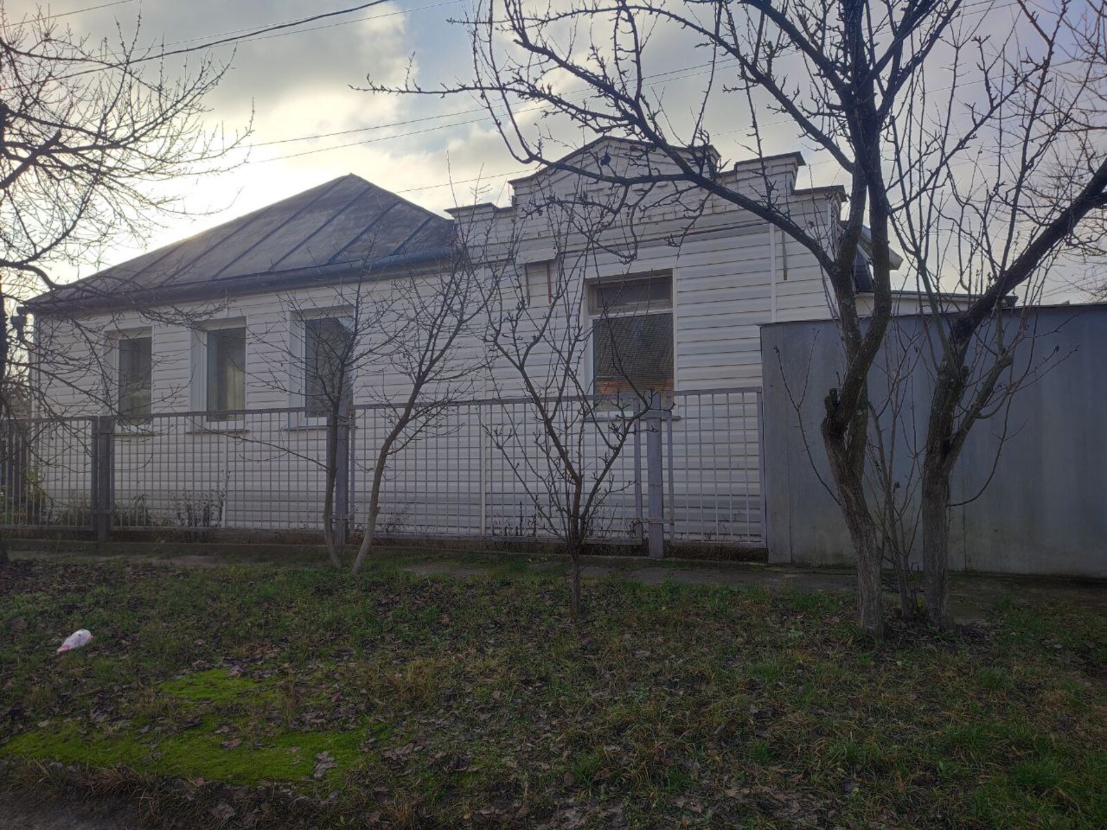 Продаж будинку по вул. Низівська (р-н Баси) фото 1 Продаж будинку по вул. Низівська (р-н Баси) фото 1