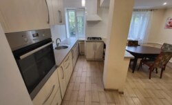 Продаж двох окремих будинків на одній земельній ділянці пров.Тихоріченський фото 10 Продаж двох окремих будинків на одній земельній ділянці пров.Тихоріченський фото 10