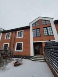 Продаж двоповерхового таунхаусу в р-ні Ганнівка фото 1 Продаж двоповерхового таунхаусу в р-ні Ганнівка фото 1