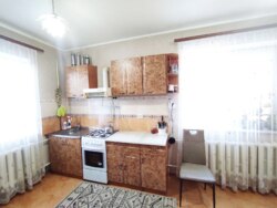 Продаж двоповерхового будинку р-н Баси фото 1 Продаж двоповерхового будинку р-н Баси фото 1