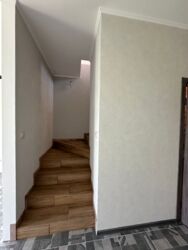   , ,   6