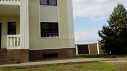 Будинок з ремонтом в Іванковичах - 16 соток фото 4 Будинок з ремонтом в Іванковичах - 16 соток фото 4