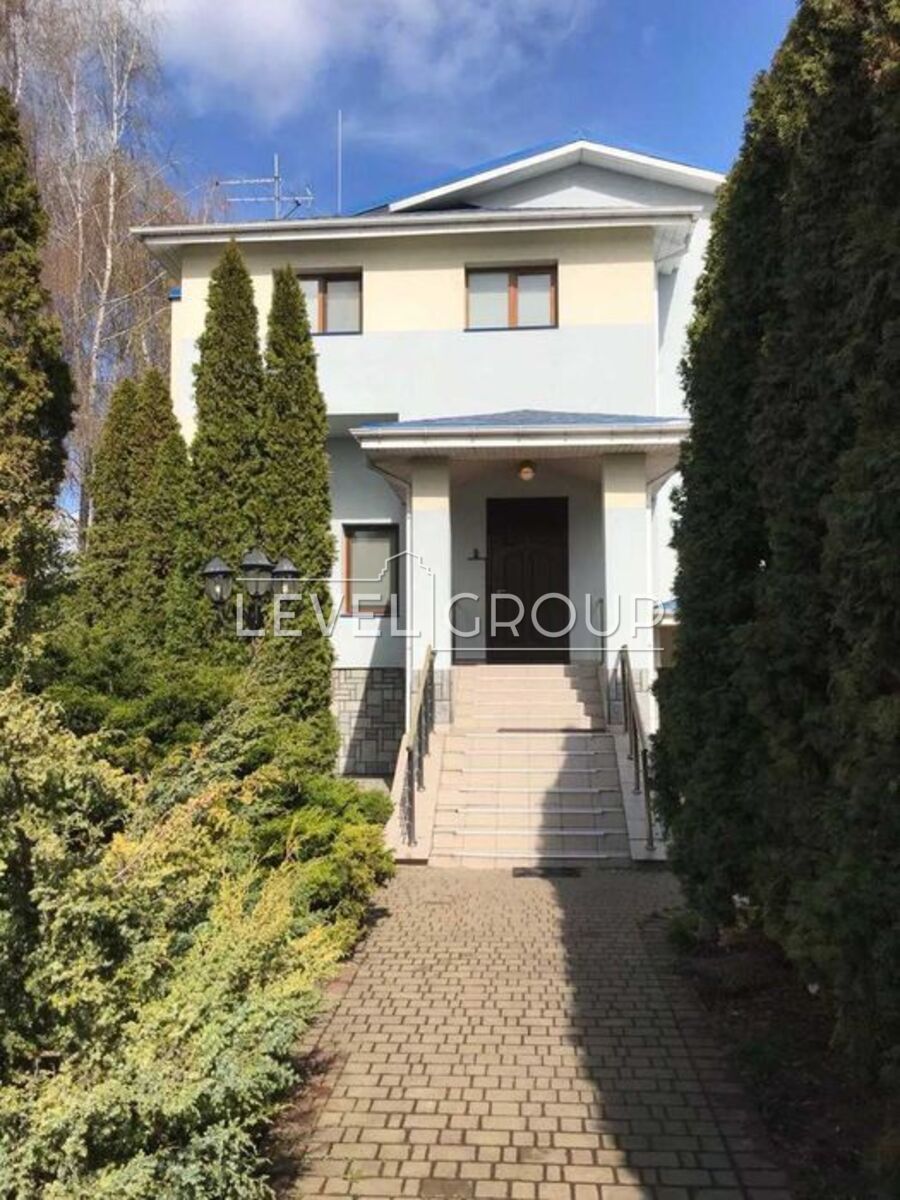 Коттедж 300м, Біля лісу, м. Бориспільська, Киів, Дарницький район, пров. Інженерний 1 фото 1 Коттедж 300м, Біля лісу, м. Бориспільська, Киів, Дарницький район, пров. Інженерний 1 фото 1